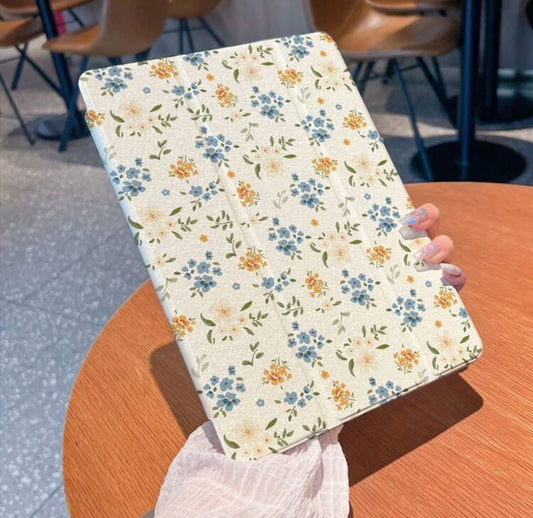 Blue Daisy iPad Case with Pen Slot